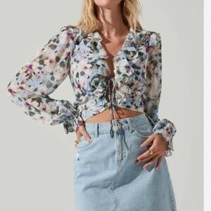 ASTR The Label Floral Cropped Tie Front Blouse